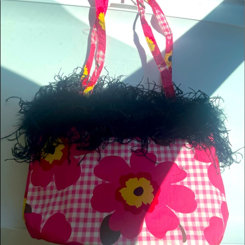SALE💚
 Lynn Carmelo purse🌸🌺